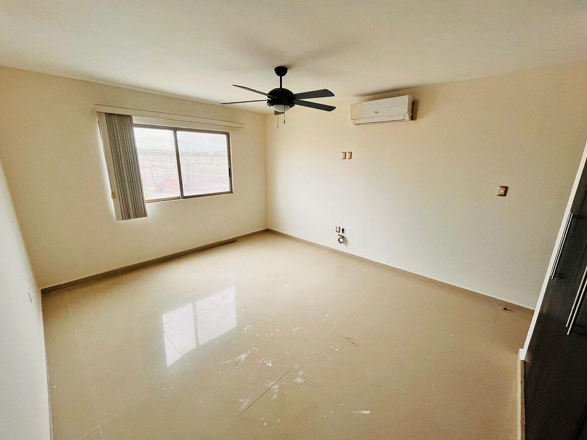 House in Lomas del Sol, Alvarado, photo 16 of 22