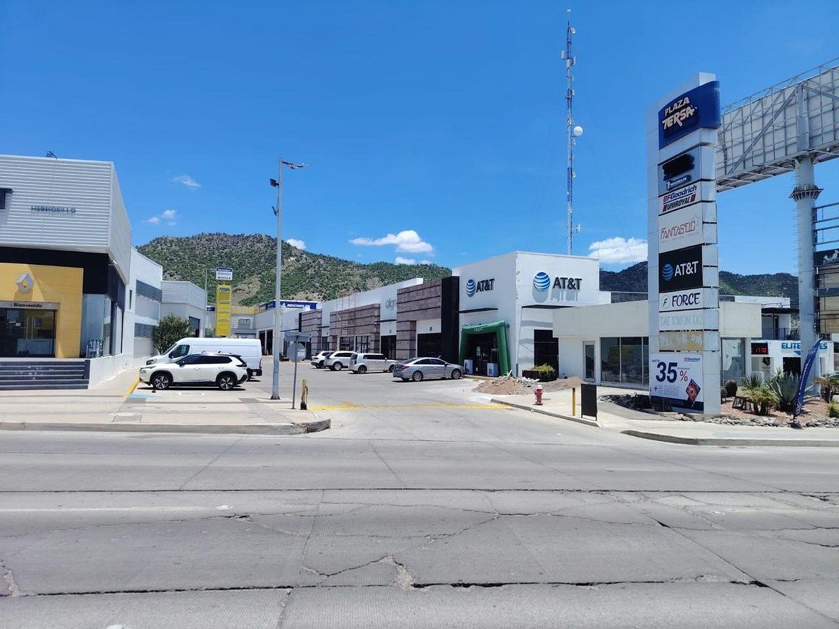 Shopping Mall Space in Hermosillo Centro, Hermosillo, photo 3 of 7
