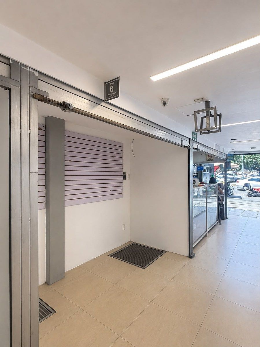 Local comercial en Arcos de Zapopan 1a. Sección, Zapopan, foto 4 de 7