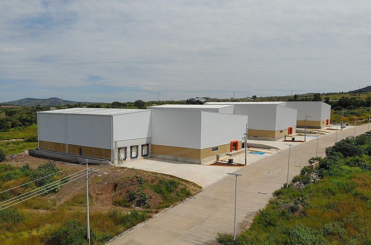 Prédio industrial em San José del Castillo, El Salto, foto 9 de 14