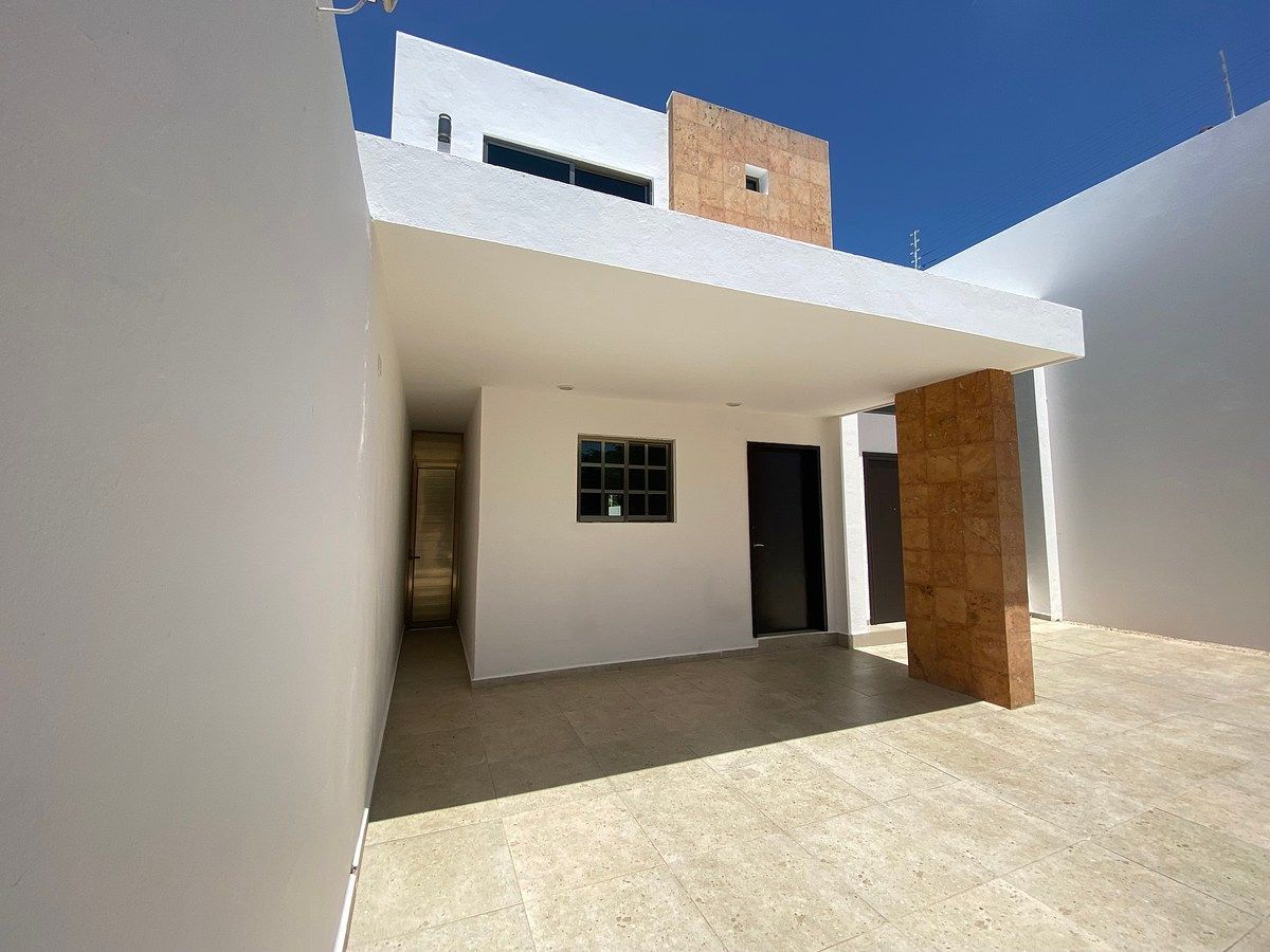 House in Montebello, Mérida, photo 3 of 48