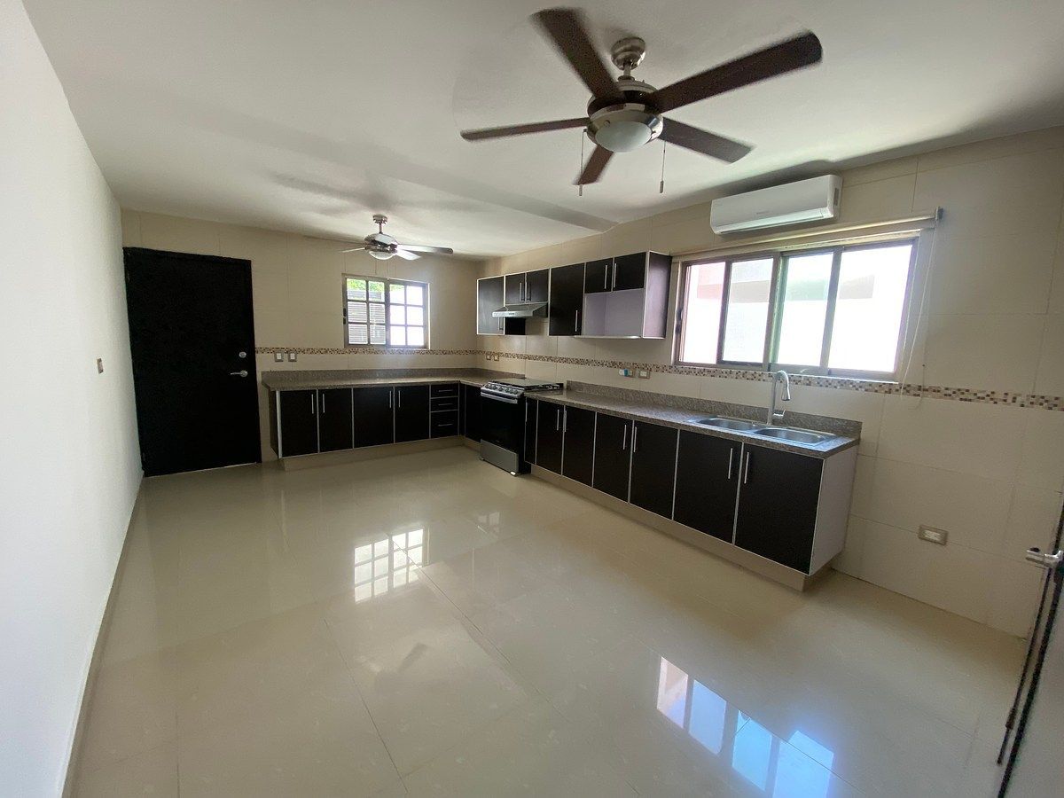 House in Montebello, Mérida, photo 5 of 48