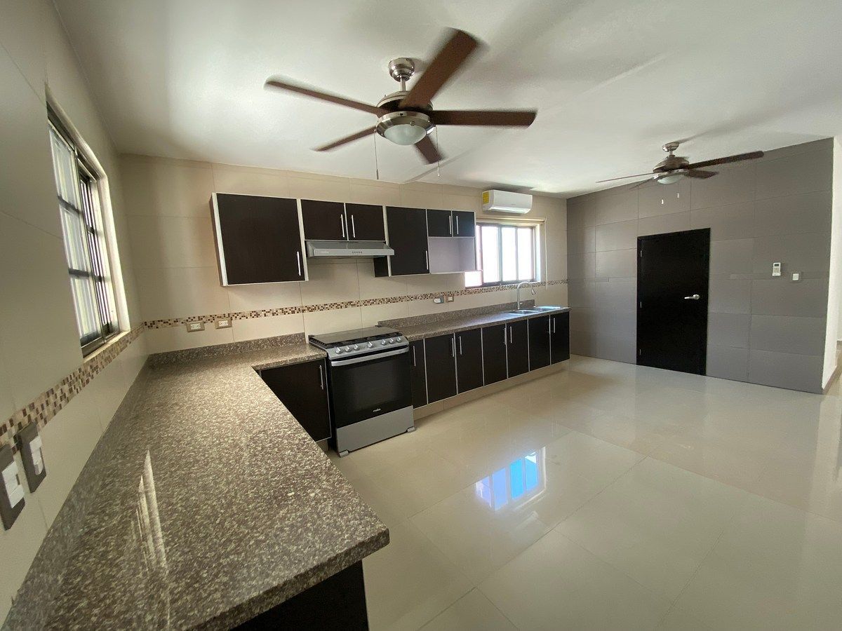 House in Montebello, Mérida, photo 7 of 48