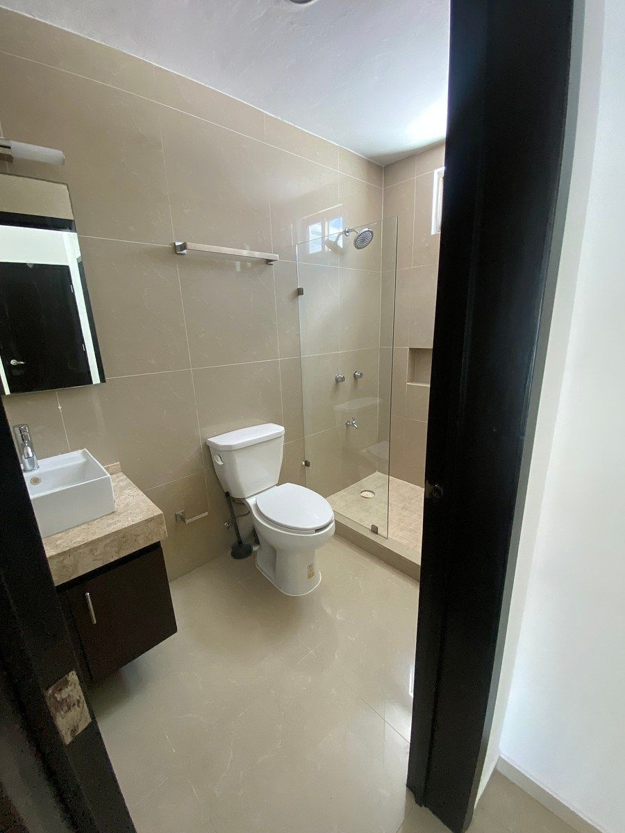 House in Montebello, Mérida, photo 29 of 48