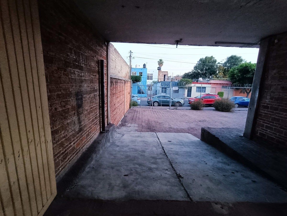 🏭 Warehouse for Rent – Acero St. #732 and Tesistán Ave., photo 1 of 8