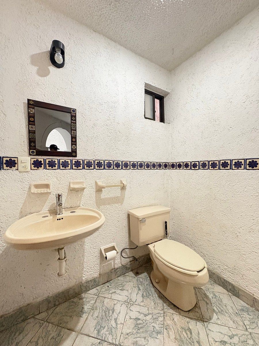 House in Las Brujas, Querétaro, photo 24 of 27