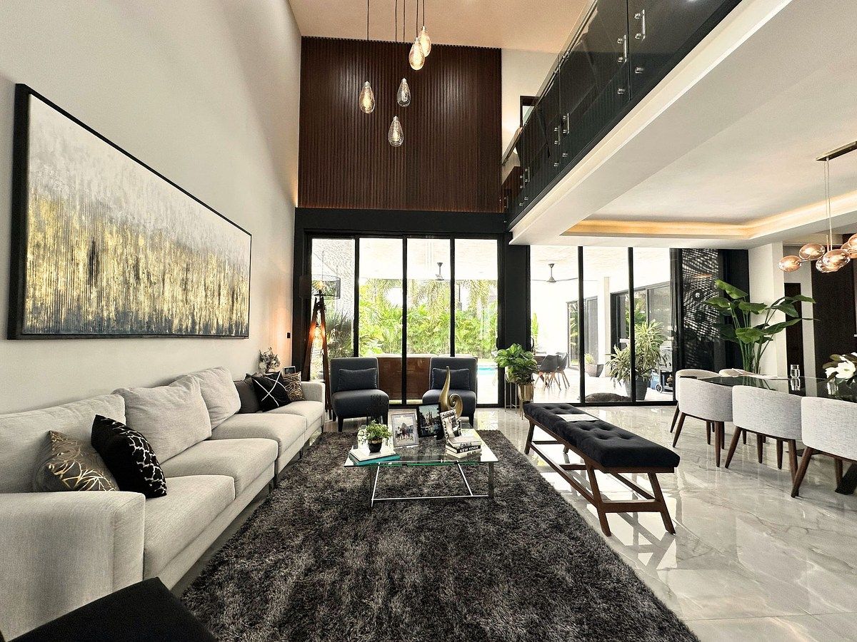 CASA DE 5 RECAMARAS CON PANELES SOLARES EN VENTA EN MERIDA, YUCATAN EN ALLEGRA, - foto 1