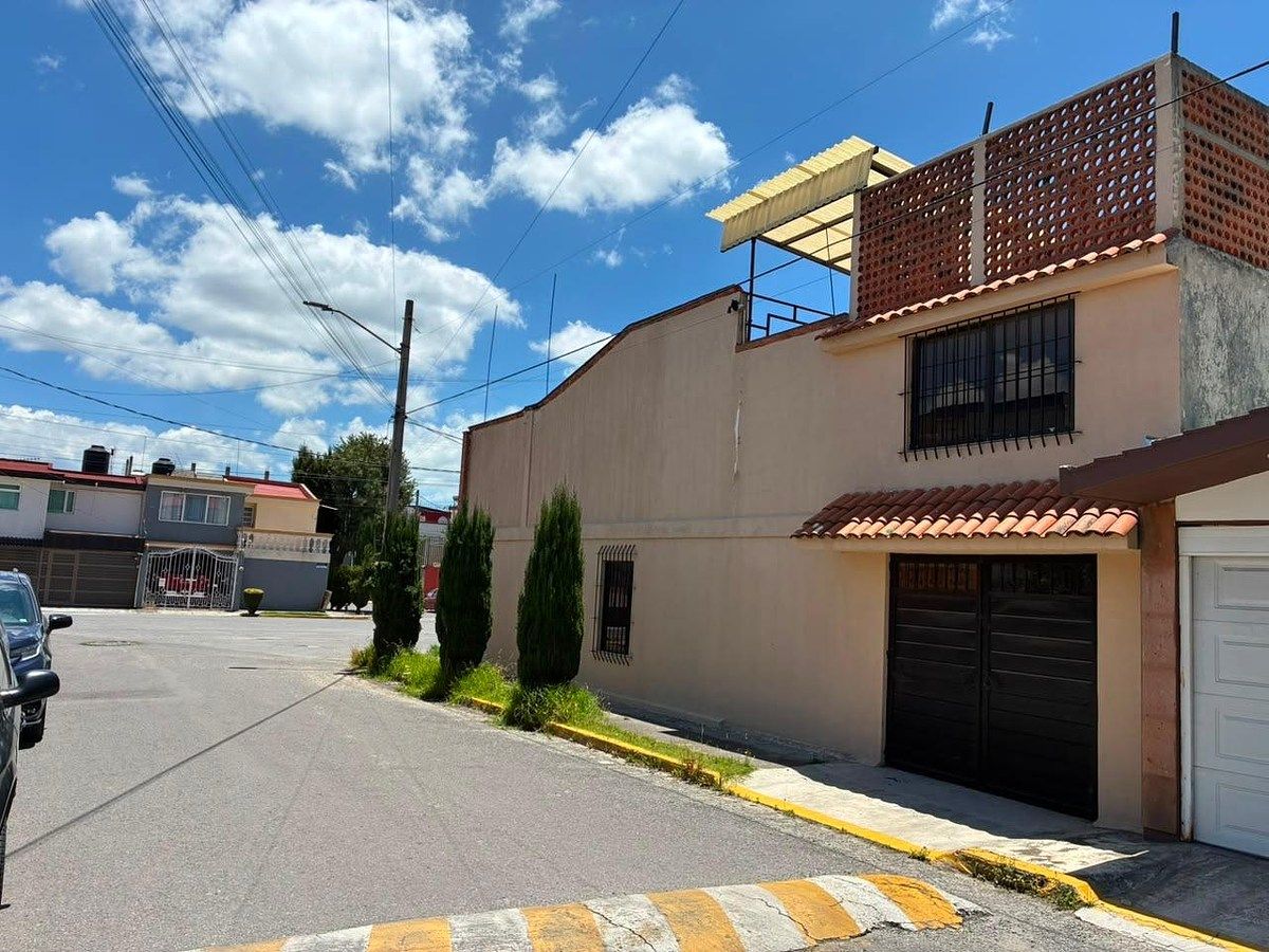 Casa em San Jorge Pueblo Nuevo, Metepec, foto 3 de 12