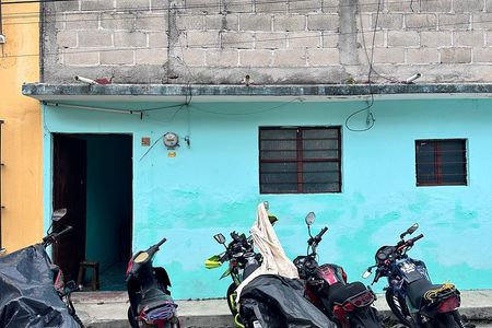 HOUSE FOR SALE CENTRAL