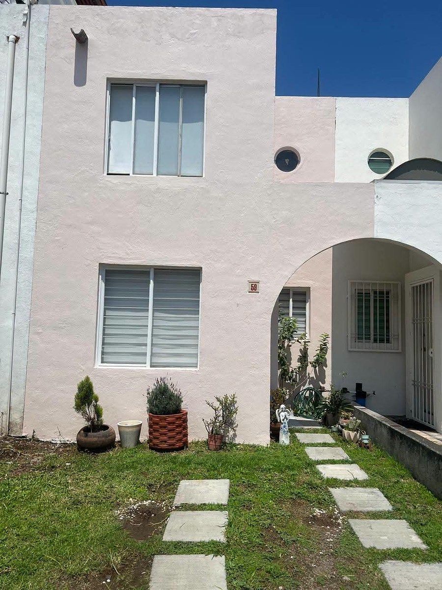 Casa Muna - Privada José María García Obeso - Avenida Universidade (Compartilhada), foto 1 de 15