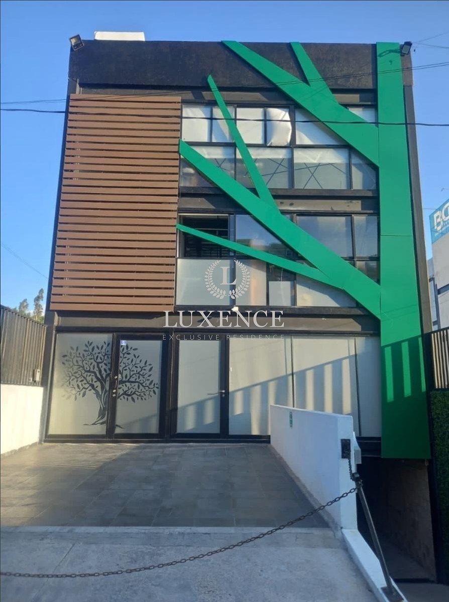 Commercial Building in Querétaro for Sale, photo 1 of 15