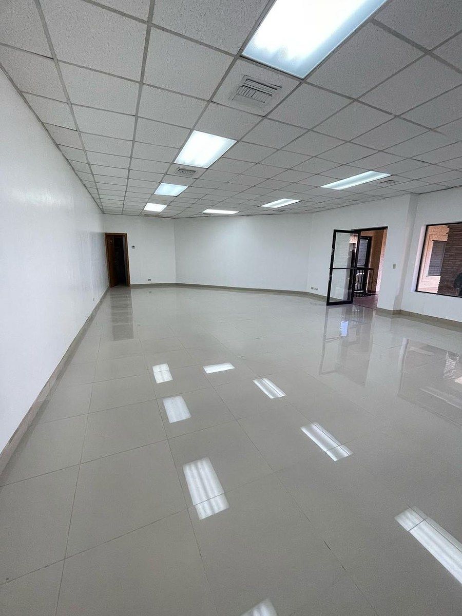 Local comercial en Justo Sierra, Mexicali, foto 2 de 14