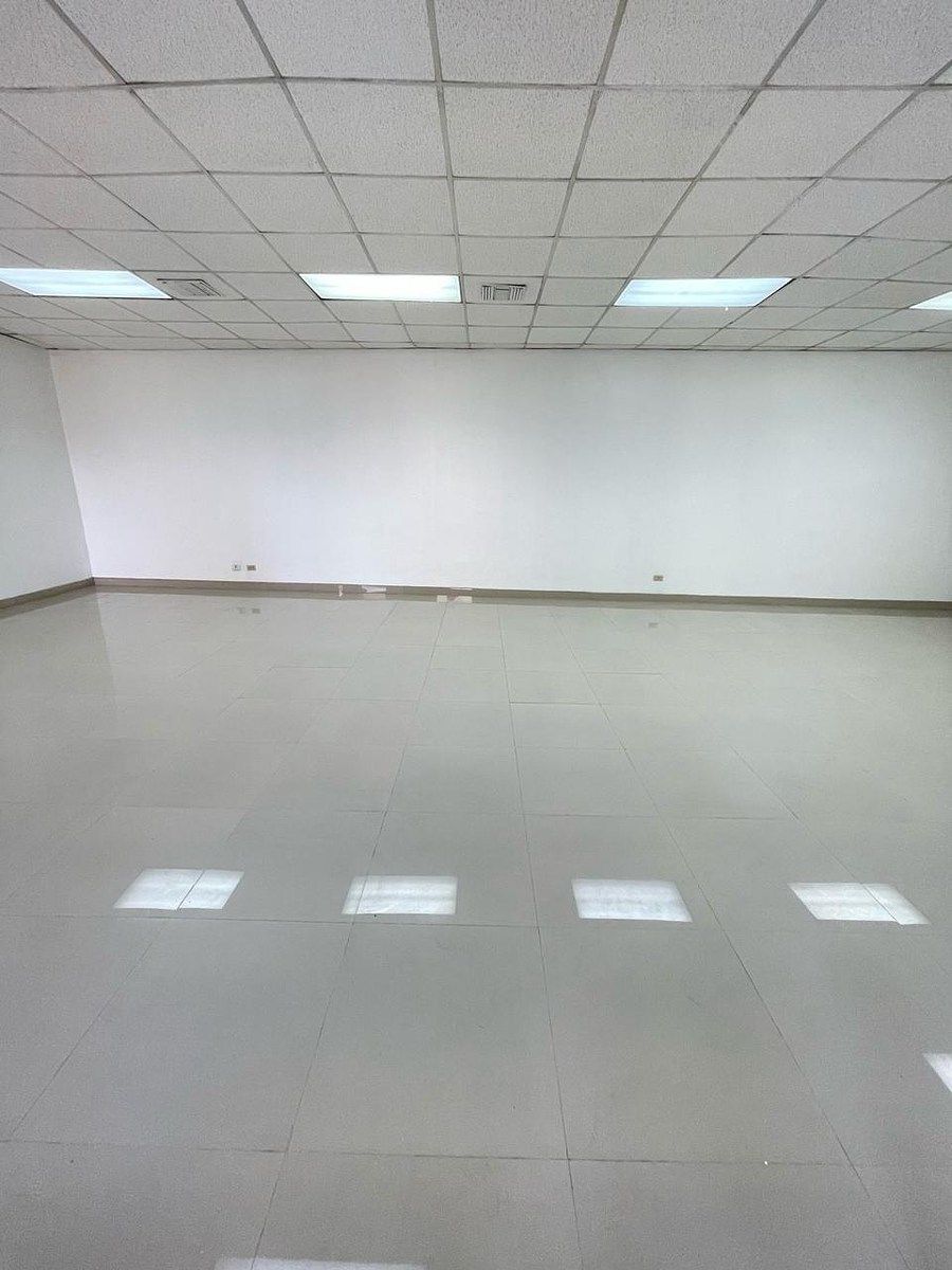 Local comercial en Justo Sierra, Mexicali, foto 10 de 14