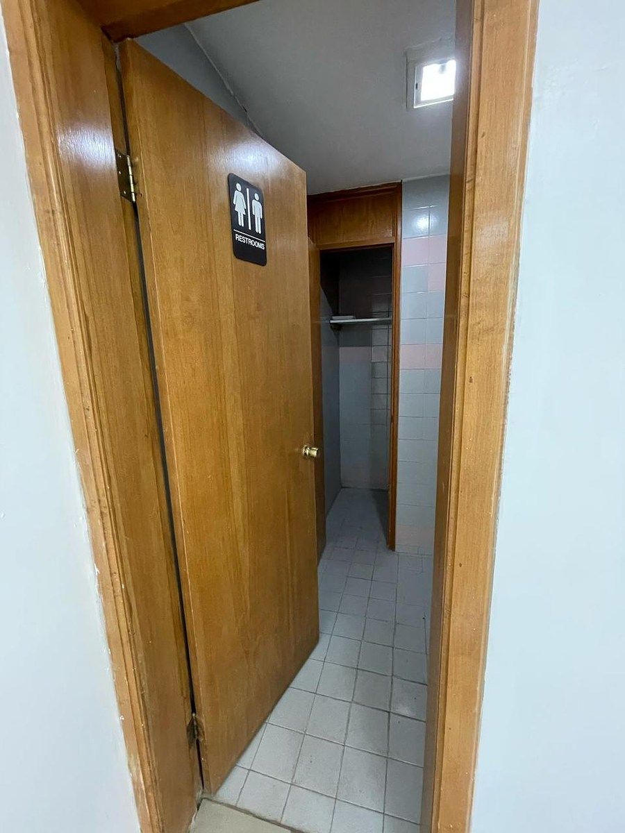 Local comercial en Justo Sierra, Mexicali, foto 14 de 14