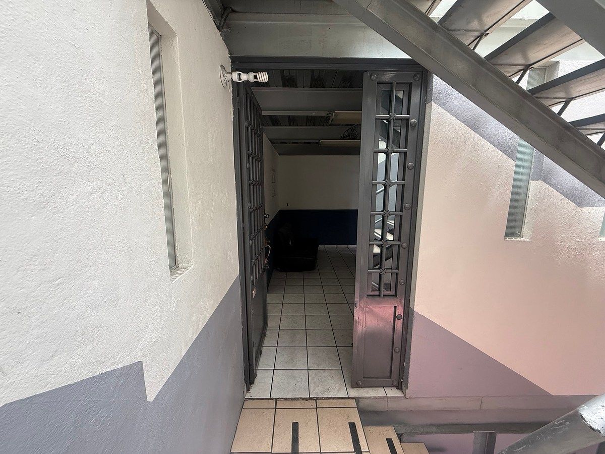 Retail Space in Viveros de La Loma, Tlalnepantla de Baz, photo 3 of 16