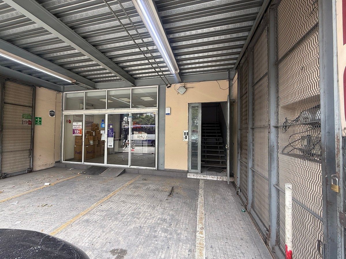 Retail Space in Viveros de La Loma, Tlalnepantla de Baz, photo 2 of 16