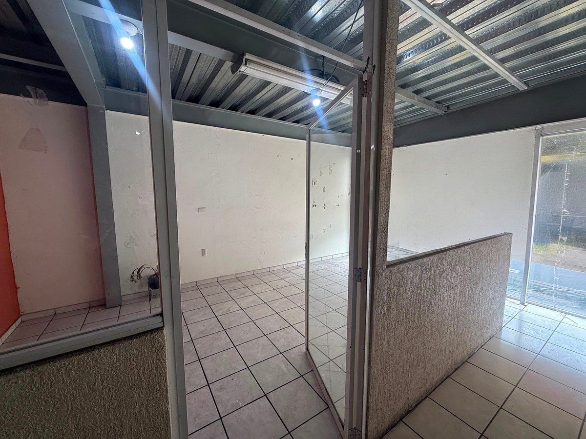 Retail Space in Viveros de La Loma, Tlalnepantla de Baz, photo 6 of 16