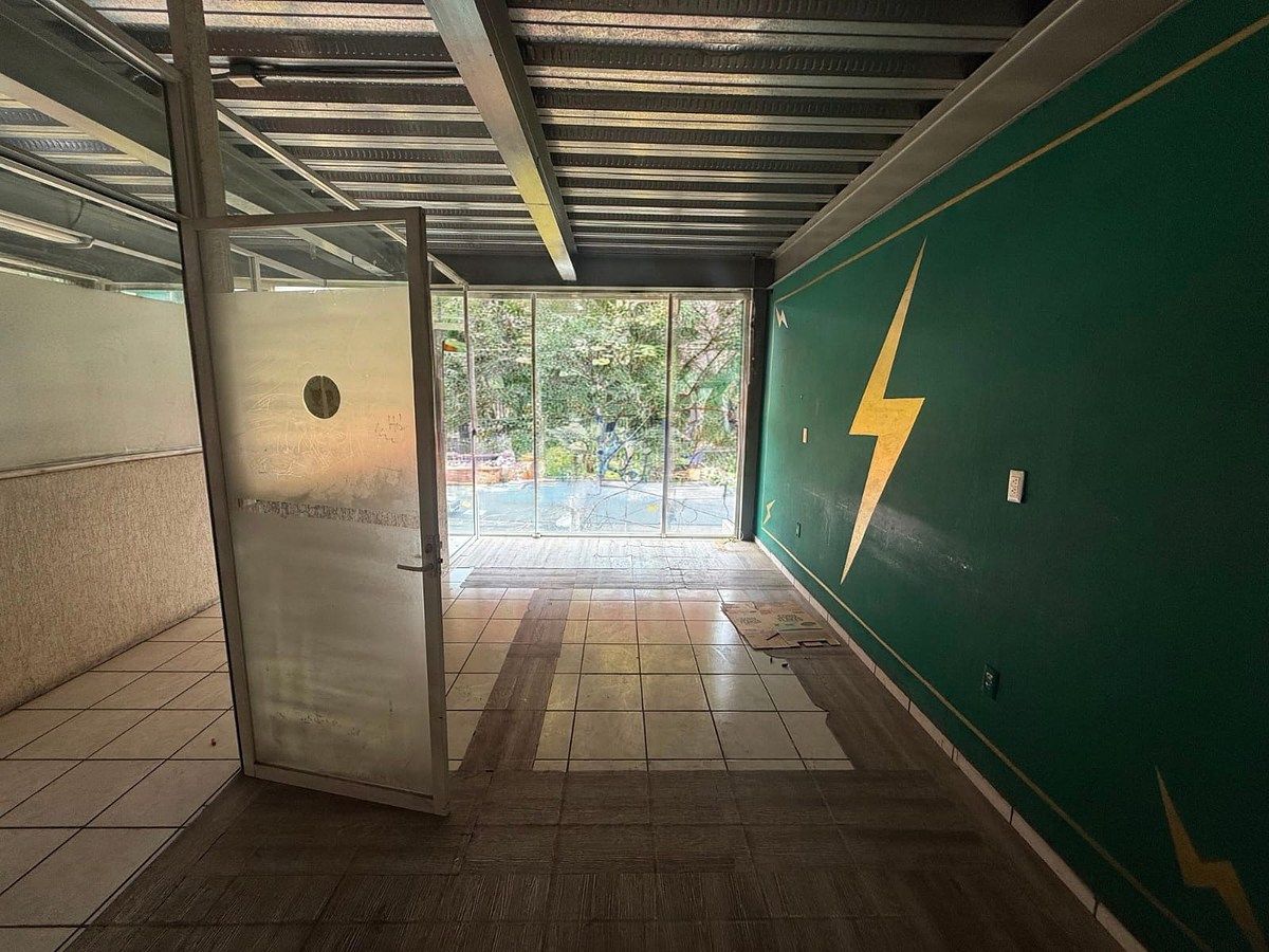 Retail Space in Viveros de La Loma, Tlalnepantla de Baz, photo 9 of 16