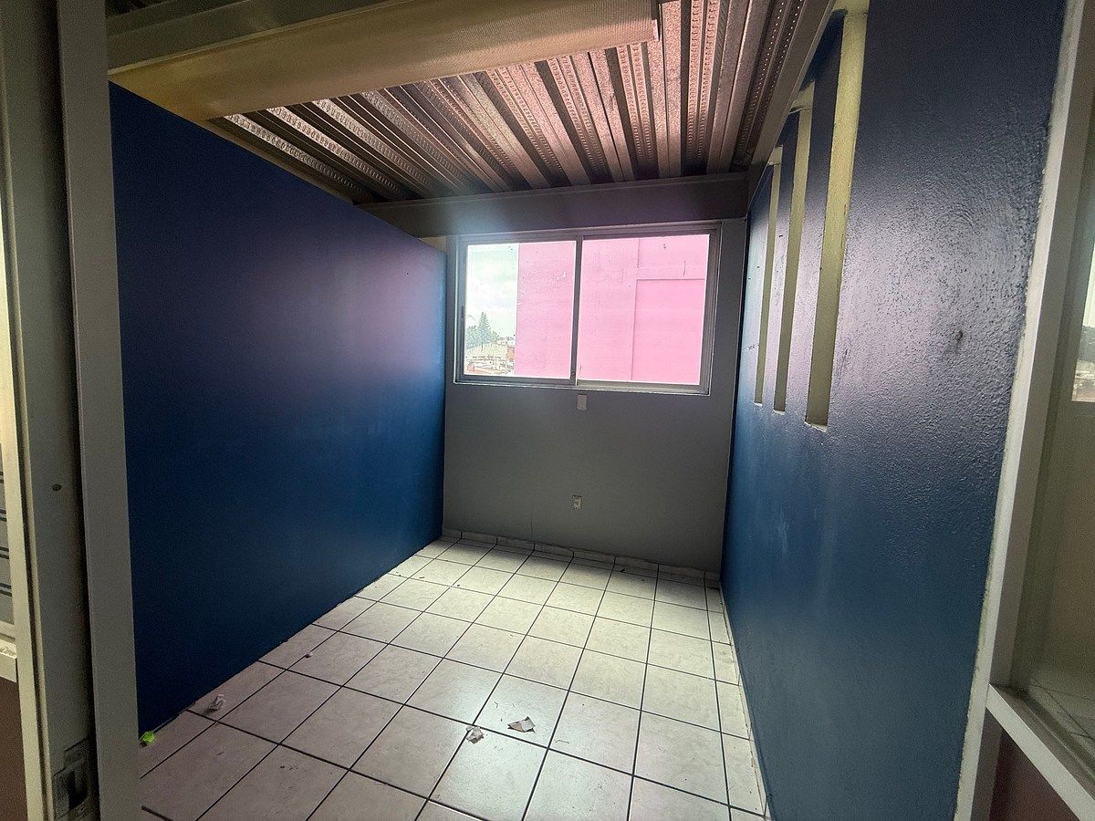 Retail Space in Viveros de La Loma, Tlalnepantla de Baz, photo 12 of 16
