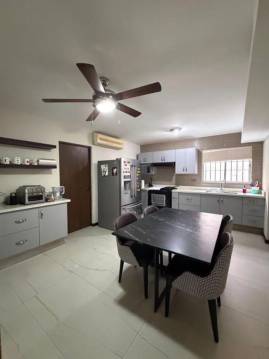 Casa en Fuentes del Valle, San Pedro Garza García, foto 4 de 7