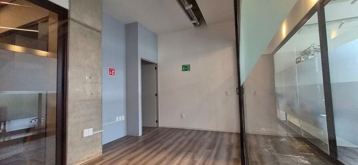 Office / Commercial premises with 25 m², photo 1 of 6