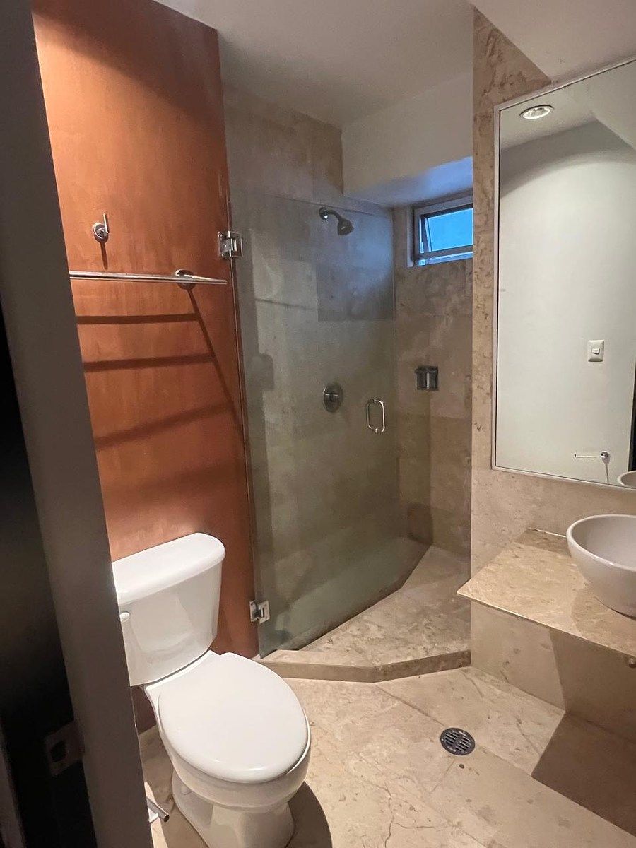 Baño 2, foto 7 de 22