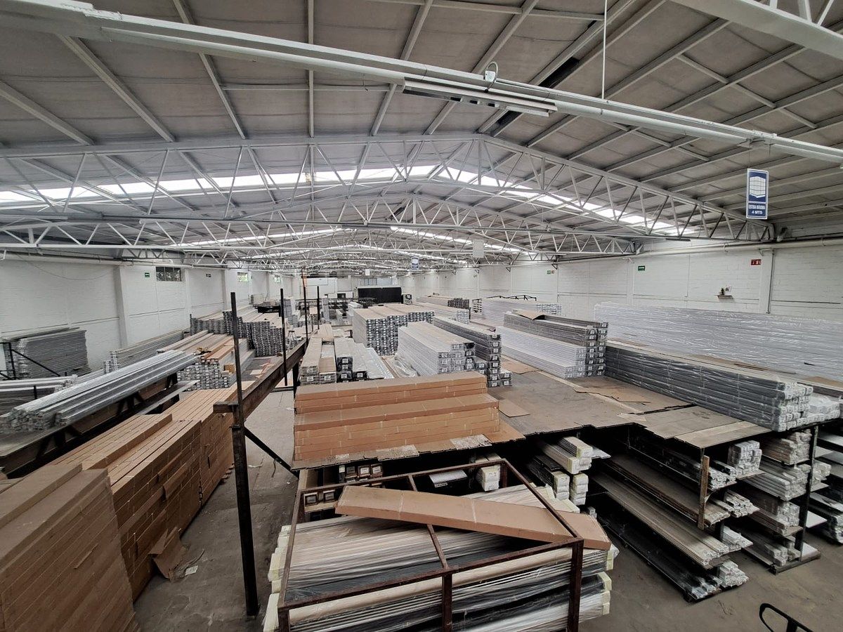 DEPÓSITO INDUSTRIAL PARA ALUGUEL COM 952 M2 NA CALZADA DE LAS ARMAS, NAUCALPAN, foto 1 de 20