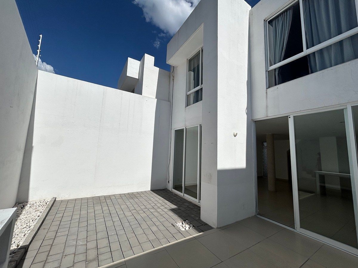 Casa em condomínio fechado em Residencial el Refugio, Querétaro, foto 2 de 21