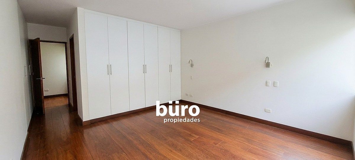 Dormitorios con amplios closets, foto 6 de 16