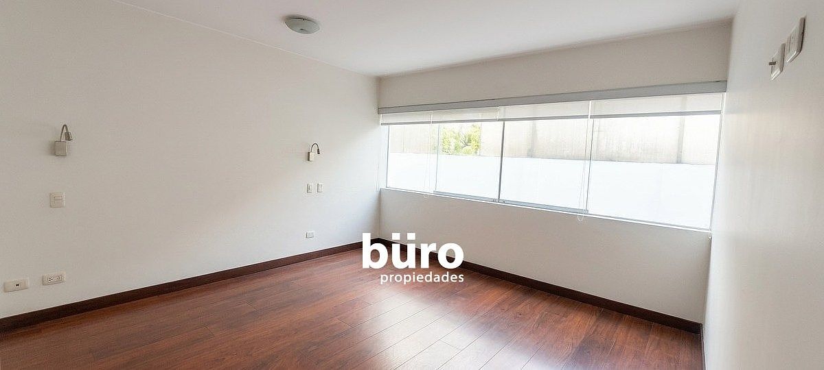 Dormitorios con vista interna hacia la terraza., foto 7 de 16