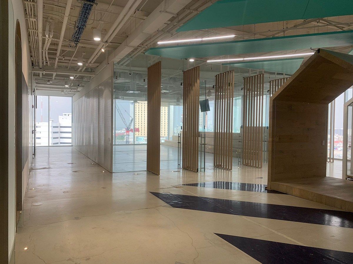 ESCRITÓRIO CONDICIONADO PARA ALUGUEL NA TORRE QUARTZO — 370 M², foto 1 de 8