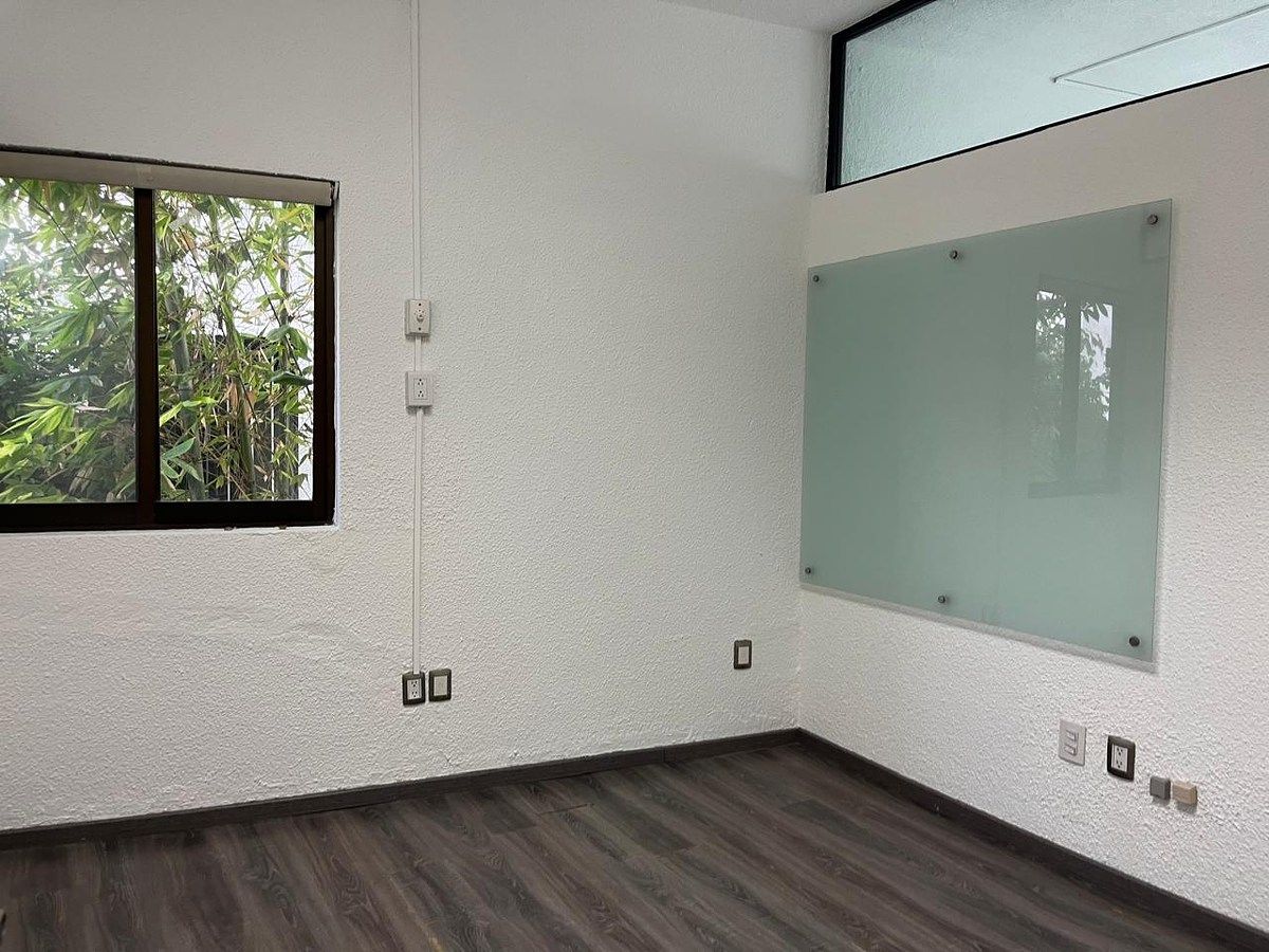 Office in Jurica, Querétaro, photo 8 of 17
