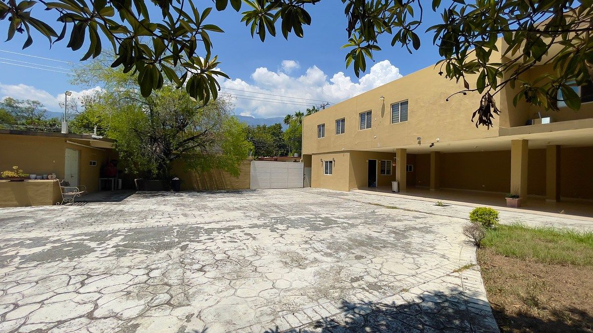 House in Yerbaniz, Santiago, photo 5 of 14