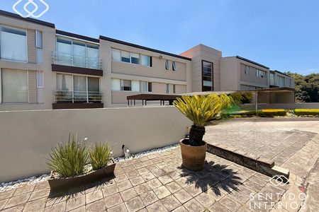 Apartment with garden in Lomas Country