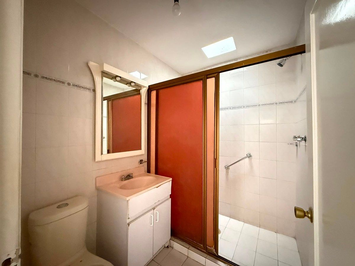 Casa em Colinas del Cimatario, Querétaro, foto 16 de 24