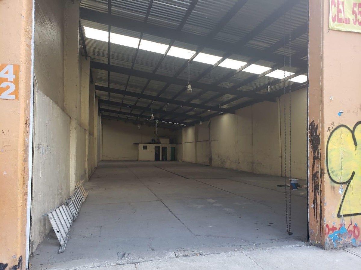 Bodega comercial en Santa María La Ribera, Cuauhtémoc, foto 2 de 17