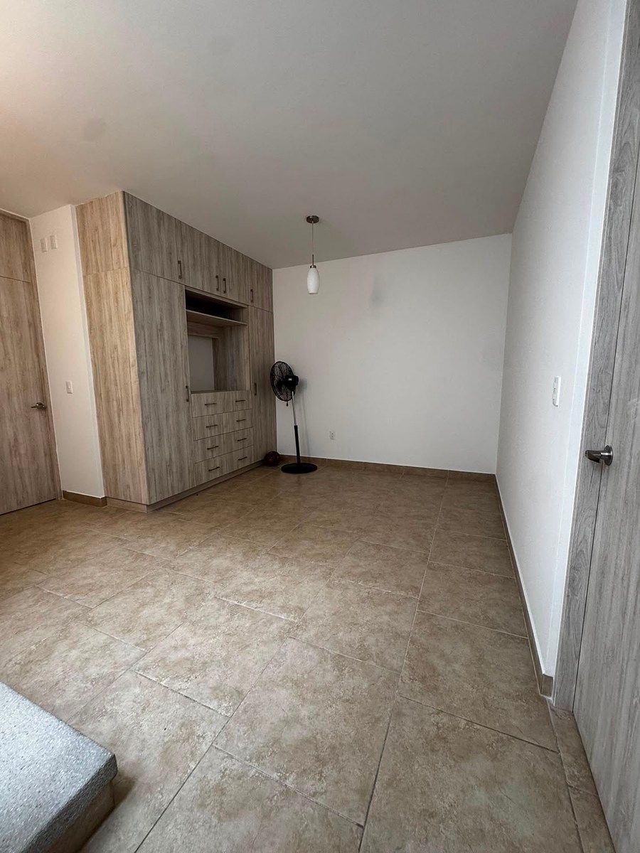 House in Gated Community in Residencial el Refugio, Querétaro, photo 11 of 17