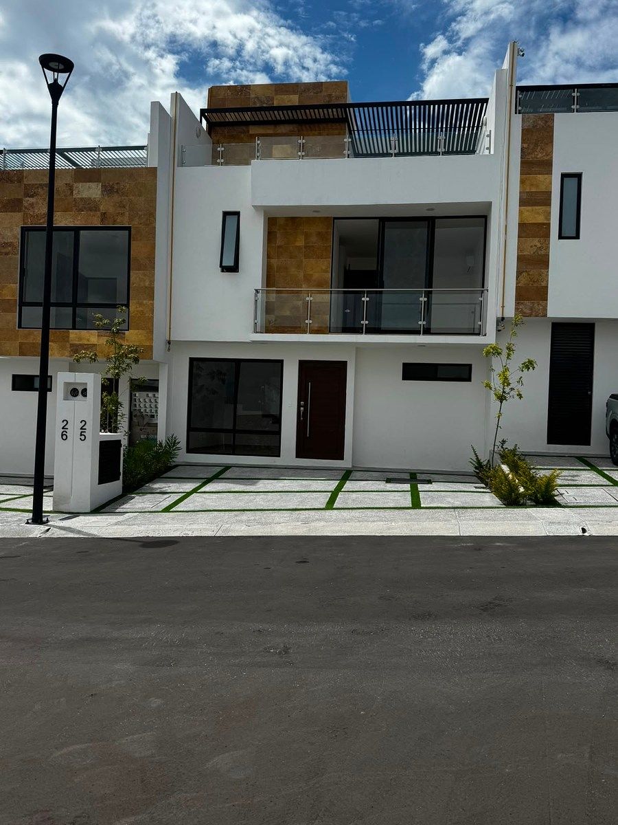 Rent House in Zibata with premium amenities, photo 1 of 22