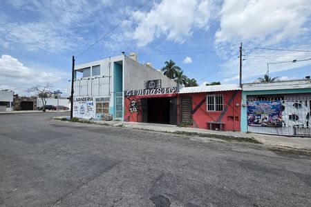 CASA EN VENTA PARA USO COMERCIAL O REMODELAR Y CONSTRUIR