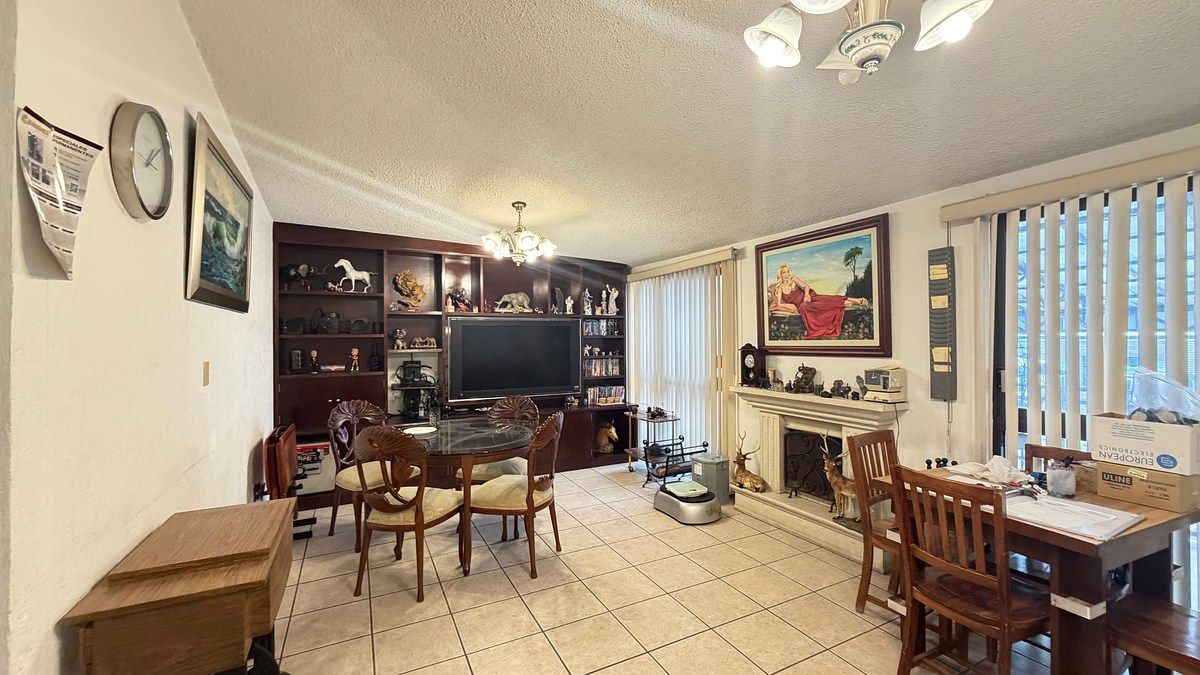 HOUSE FOR SALE IN JARDINES DE SATELITE, photo 1 of 35