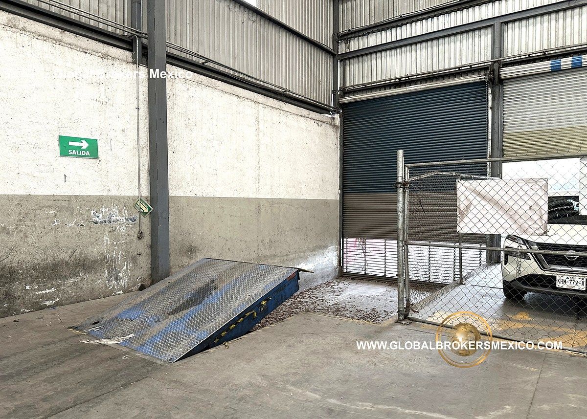 Commercial Storage Unit in La Aurora, Guadalajara, photo 8 of 18