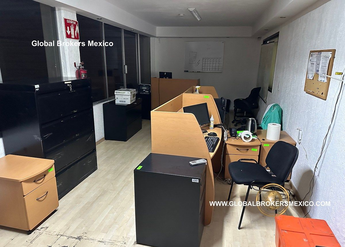 Commercial Storage Unit in La Aurora, Guadalajara, photo 13 of 19