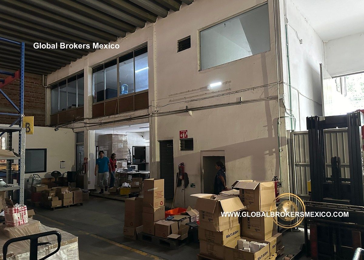 Commercial Storage Unit in La Aurora, Guadalajara, photo 8 of 19