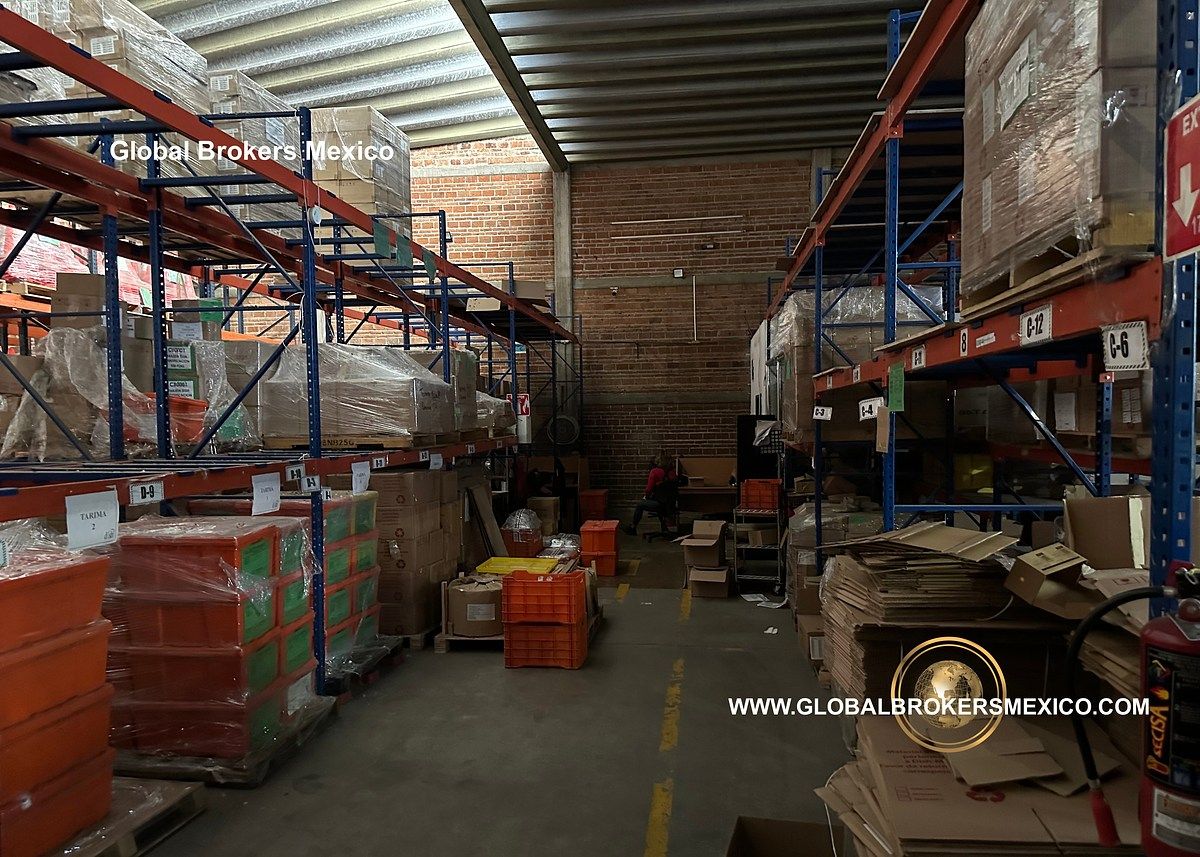Commercial Storage Unit in La Aurora, Guadalajara, photo 5 of 19