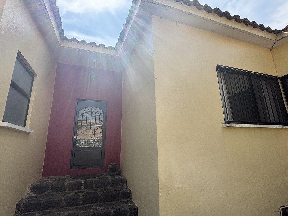 Casa en Jardines de Ahuatepec, Cuernavaca, foto 4 de 50