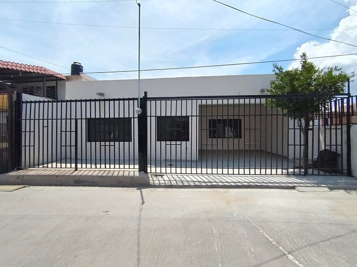 **CASA À VENDA EM COL VILLA**, foto 1 de 9