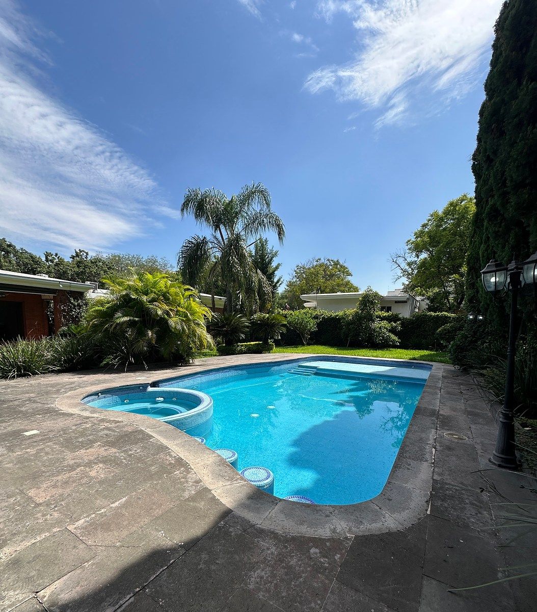 Casa en Venta en Colonia del Valle | 920 m² | 4 recámaras, foto 1 de 9