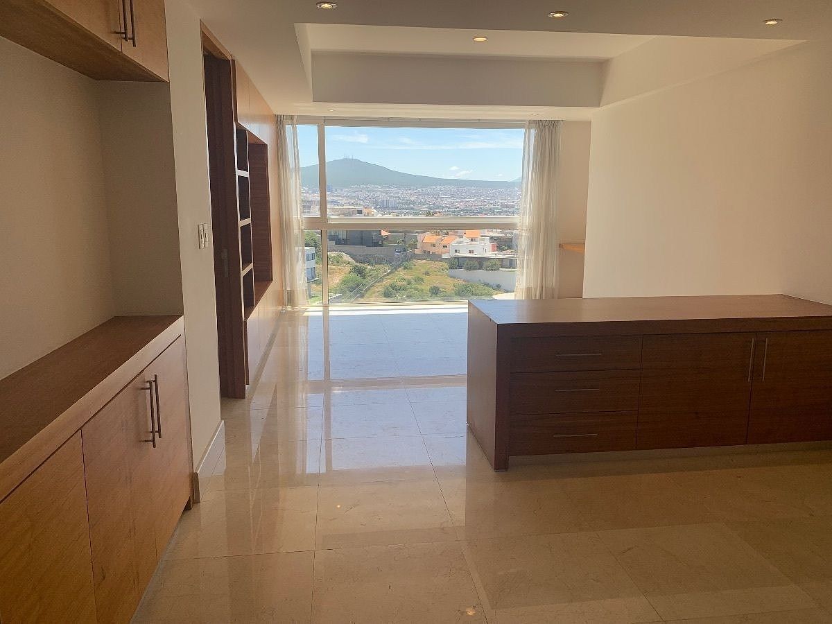 Apartment in El Campanario, Querétaro, photo 7 of 12