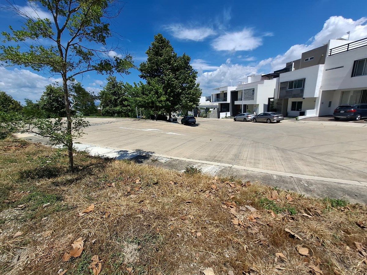 Lote em Valle Imperial, Zapopan, foto 8 de 14