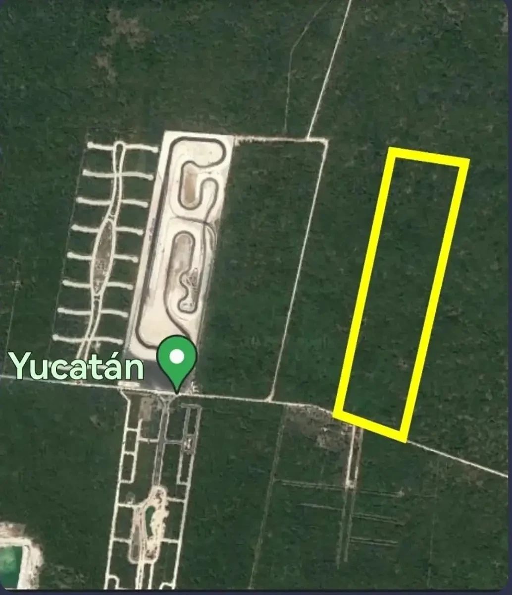 Land for sale in Campestre Flamboyanes, Progreso, Yucatán, photo 1 of 2